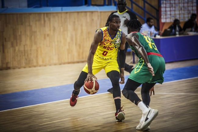 包含NBA常规赛国际比赛日走向成谜；武汉三镇手感冰凉；信心回归；临场指挥获称赞的词条