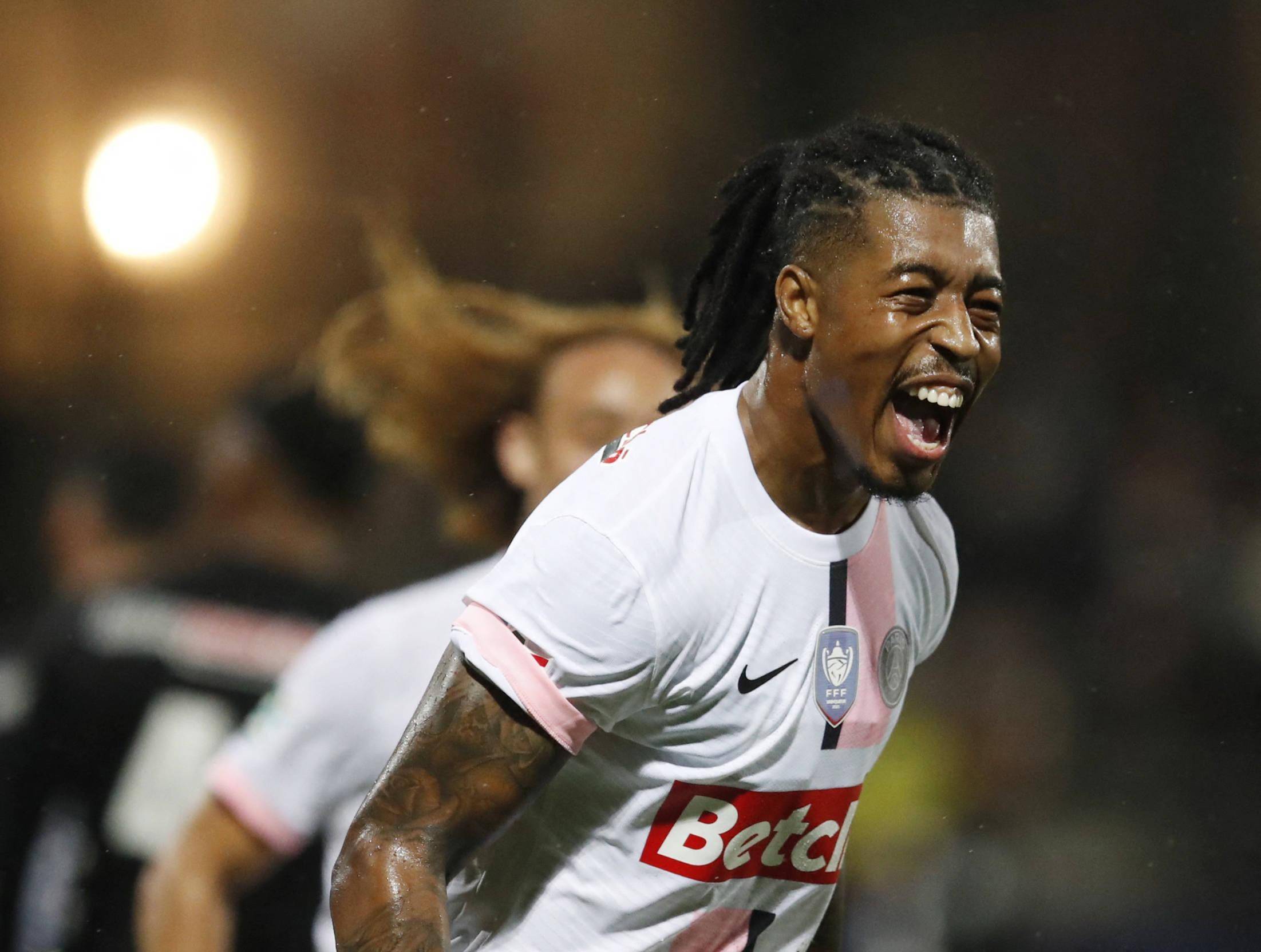 包含冲刺阶段法国杯焦点战，尼斯伤情更新，气氛紧张，心理建设被强调的词条