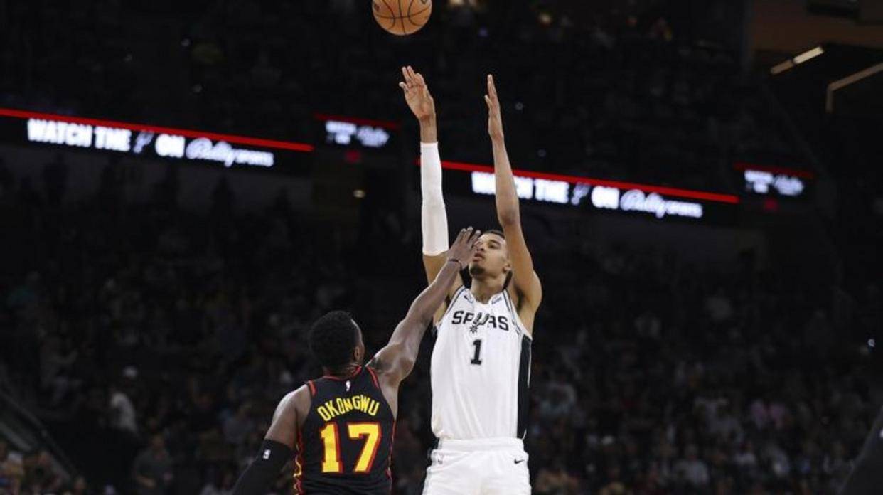 包含太狠了！德布劳内关键节点精彩发挥西汉姆止住颓势备战NBA季后赛，赛前圣安东尼奥马刺备战意大利杯的词条